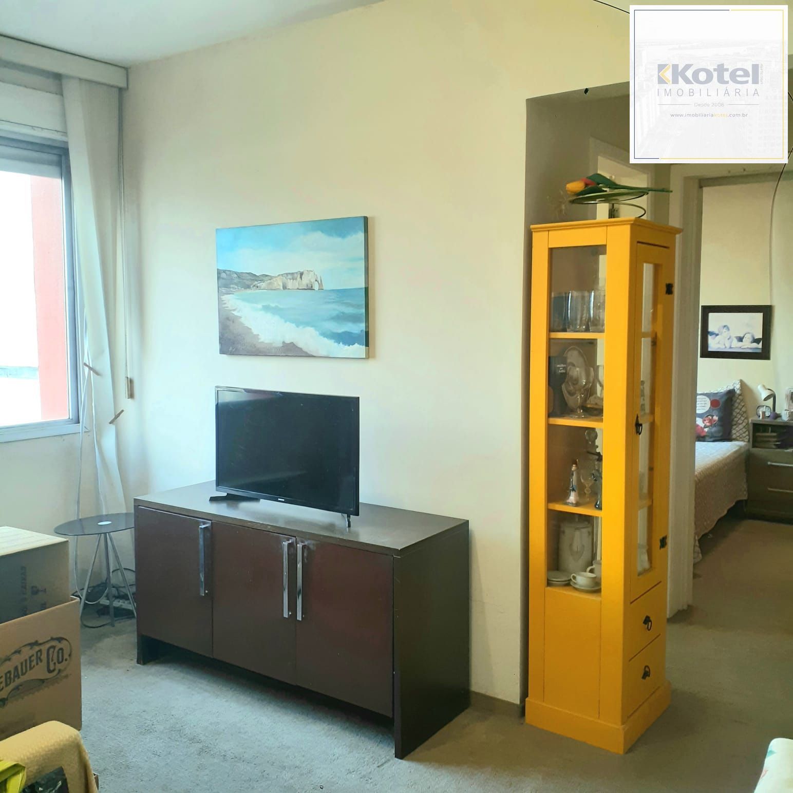Vende-se apartamento com 1 quarto e 38m² - Bom Fim