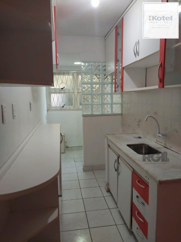 Vende-se apartamento 2 dorm com vaga, sacada com churrasqueira - 64m² - Partenon — foto 4