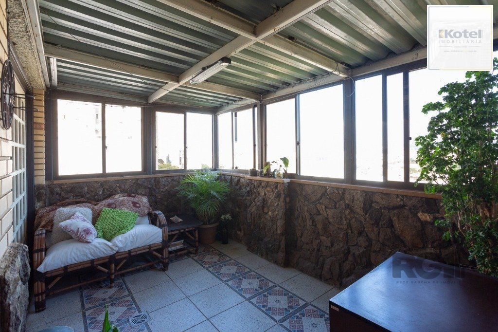 Cobertura 2 Quartos com Terraço, Lareira e Vaga no Centro Histórico - 93m² - Centro Histórico