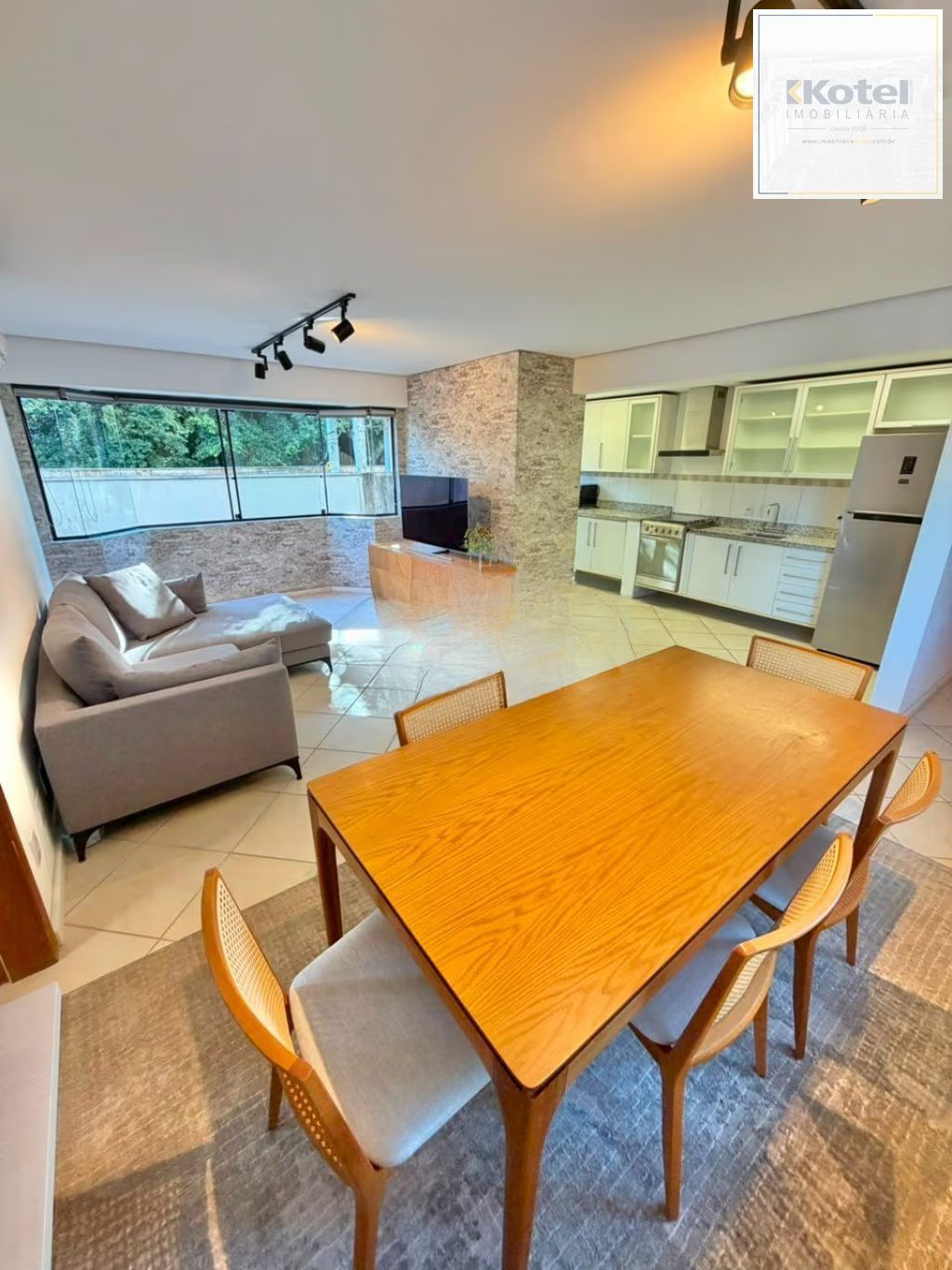 Vende-se apartamento com 1 quarto, 64,90m² e 1 vaga – Auxiliadora