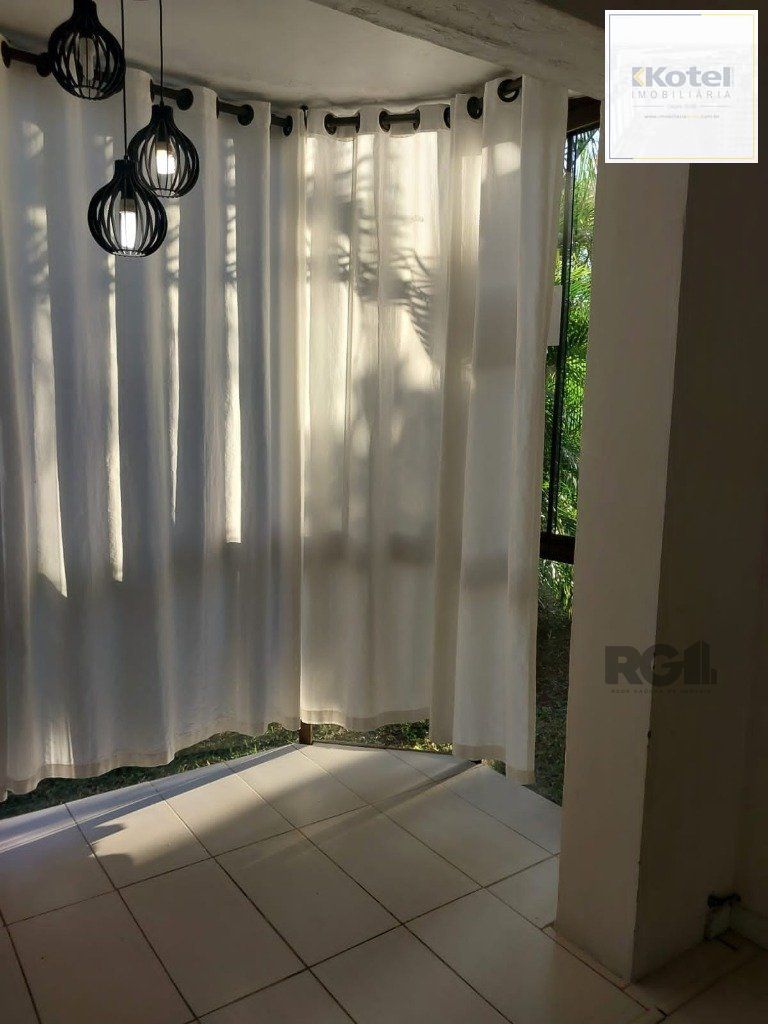 Vende-se apartamento 2 dorm com vaga, sacada com churrasqueira - 64m² - Partenon — foto 2