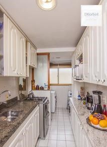 Vende-se apartamento com 3 quartos (1 suíte), 91 m² e 1 vaga – Menino Deus