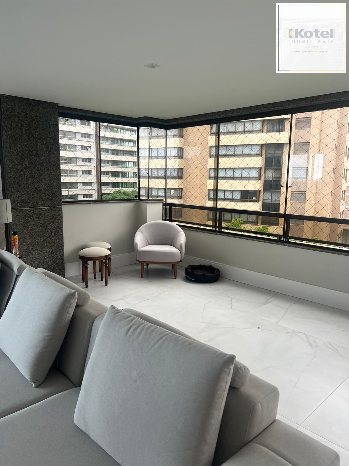 Vende-se apartamento com 4 suítes, 333m² e 3 vagas - Bela Vista — foto 2