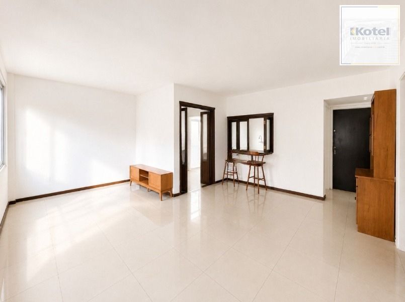Vende-se apartamento com 3 quartos( 1 suíte), 112m² e 3 vagas - Rio Branco