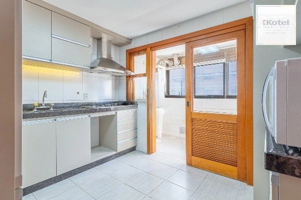 Vende-se apartamento com 3 quartos(1 suíte), 106m² e 2 vagas - Bela Vista — foto 4