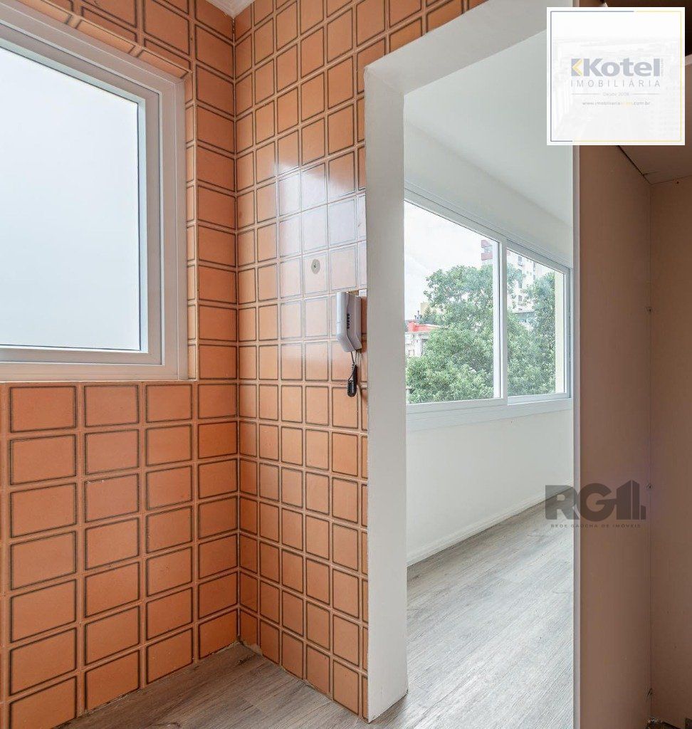 Vende-se excelente apartamento 1 dorm c/ vaga próximo da Encol - 56m² - Petrópolis