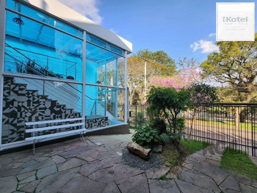 Vende-se excelente cada 3 quartos com suíte, 4 vagas, anexo comn salão de festas, podendo ser usada para fins comerciais - 255m² - Chácara das Pedras — foto 4