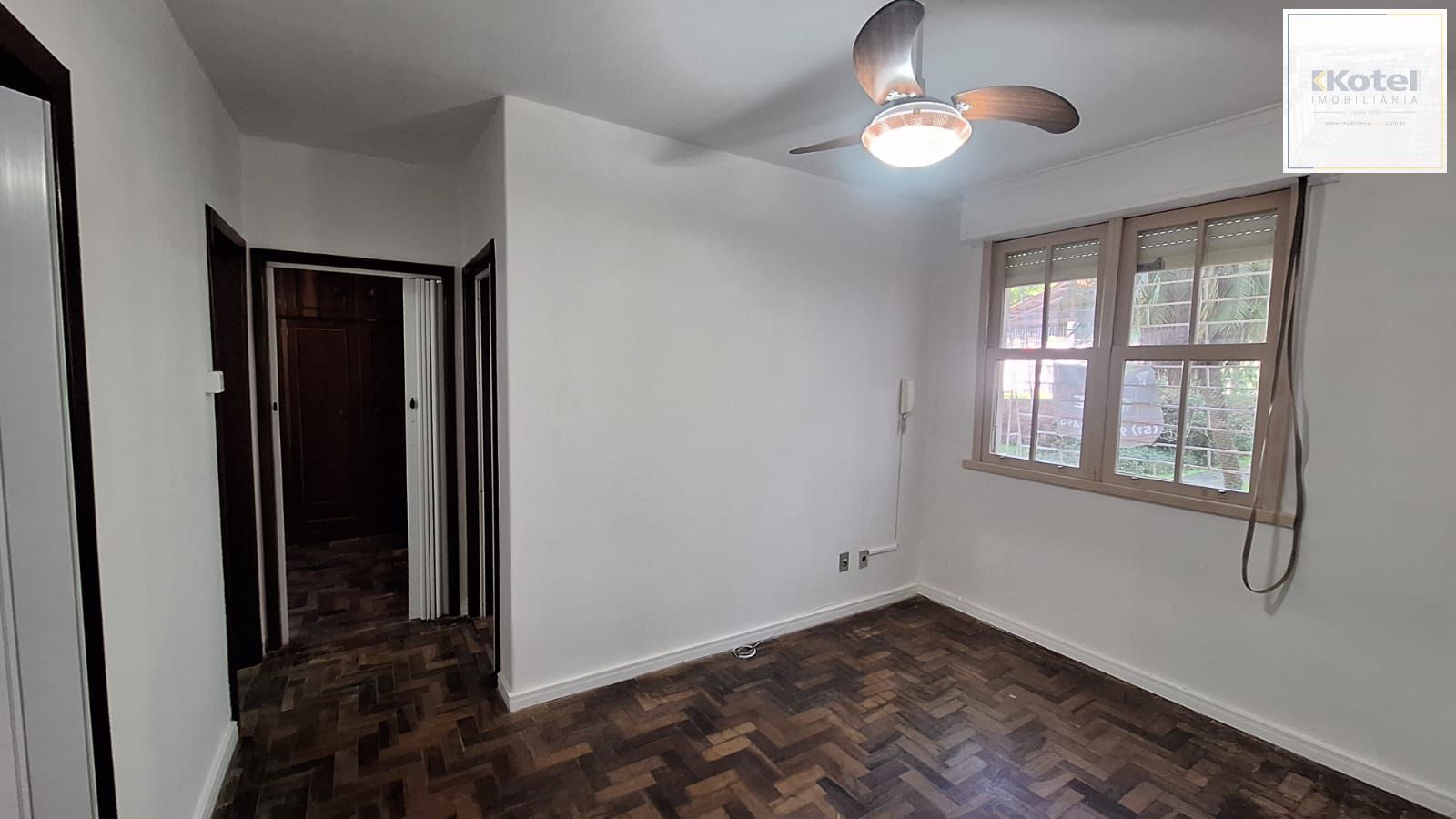 Apartamento de 2 dormitórios em condomínio fechado. Santo Antônio Porto Alegre