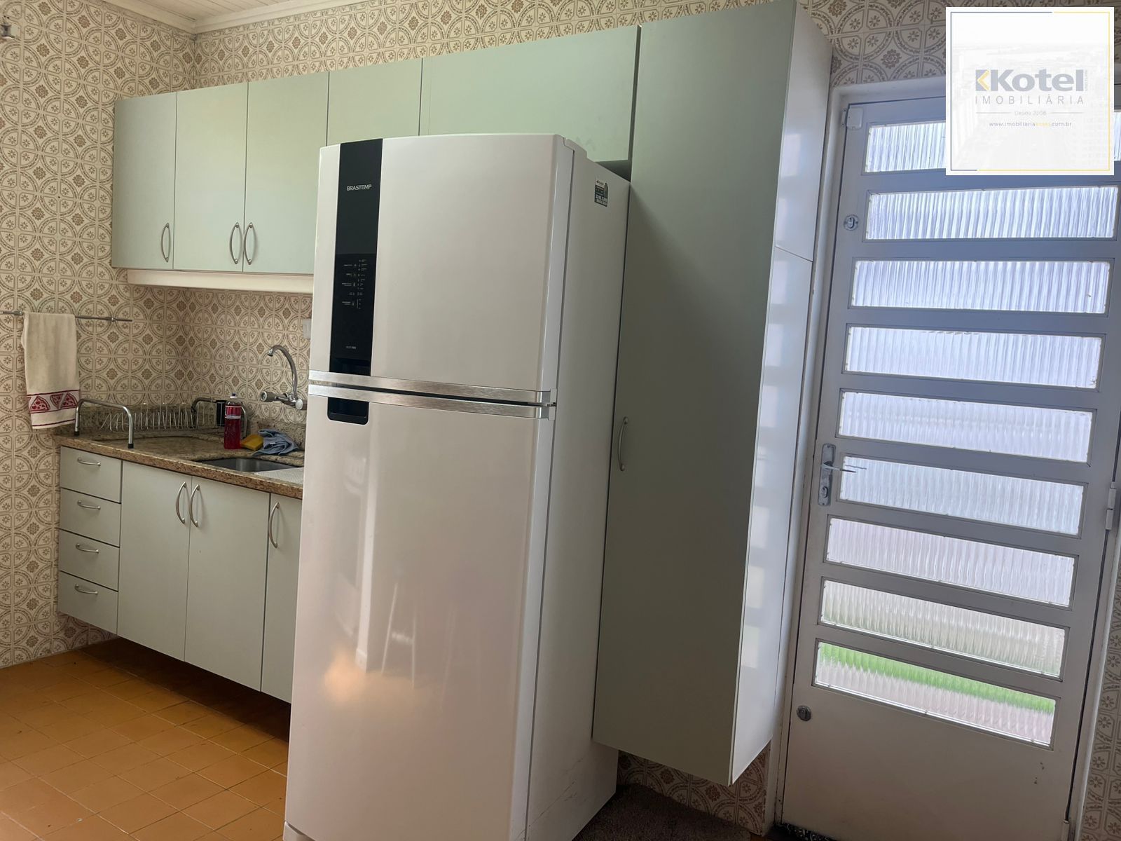 Casa térrea, com 2 dormitórios, 3 vagas, no bairro Ipanema, Porto Alegre, RS — foto 5