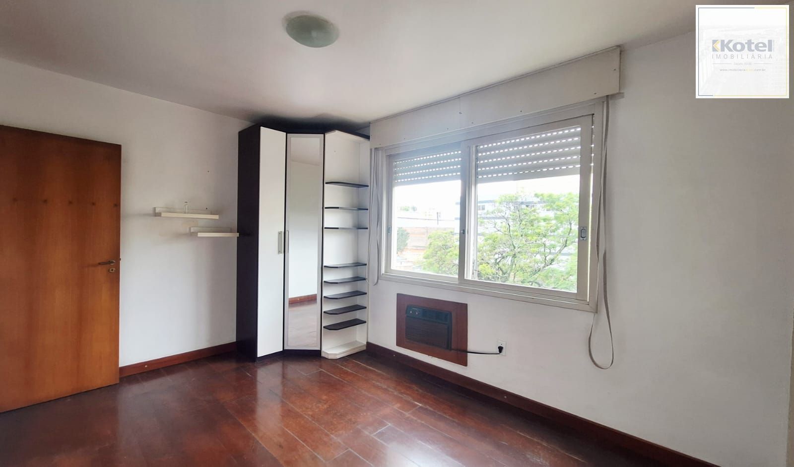 Apartamento 2 dormitórios bairro Jardim Botânico