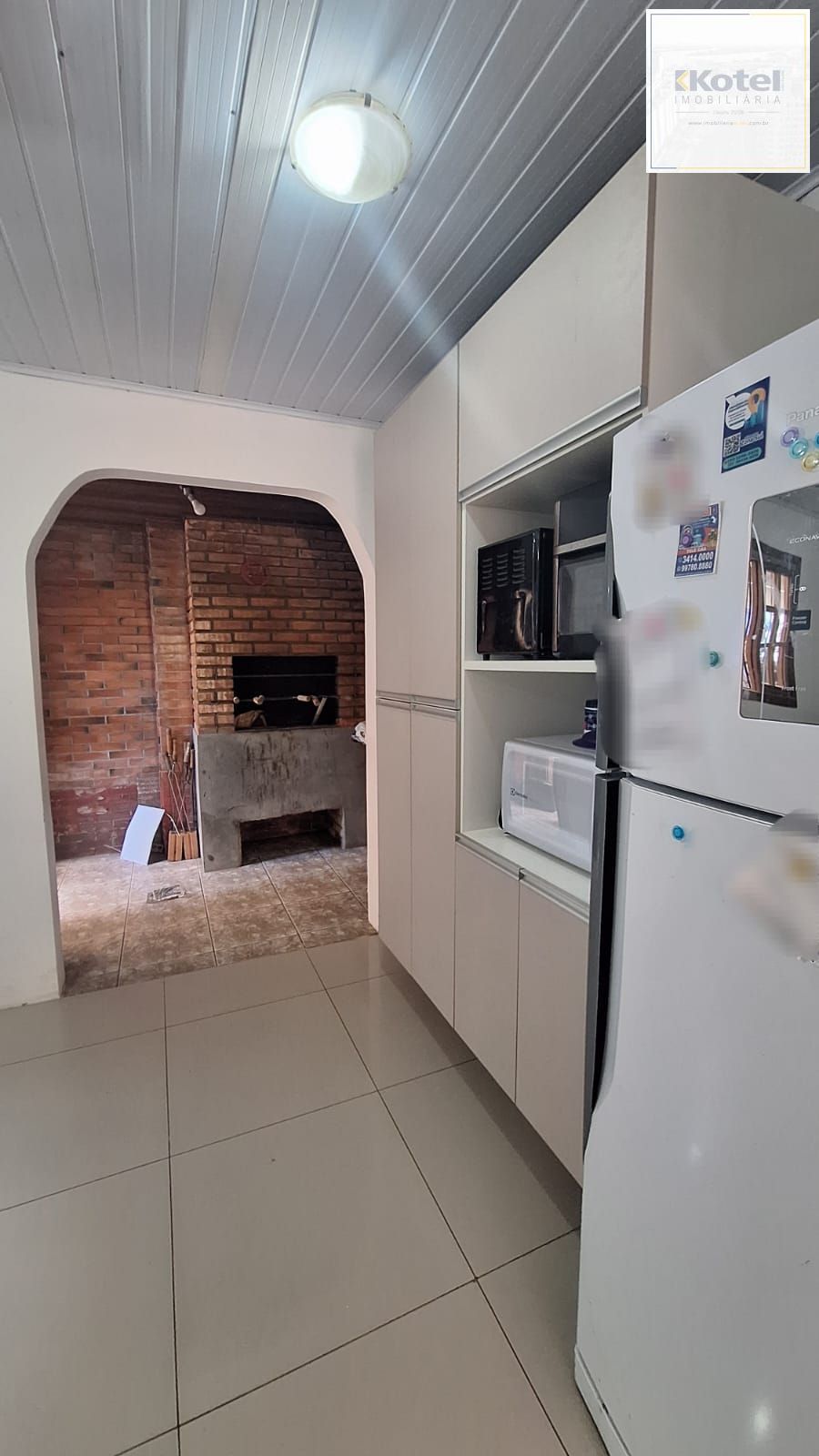 Se você procura uma casa com pátio e churrasqueira  para receber sua família e amigos , aqui é seu lugar!