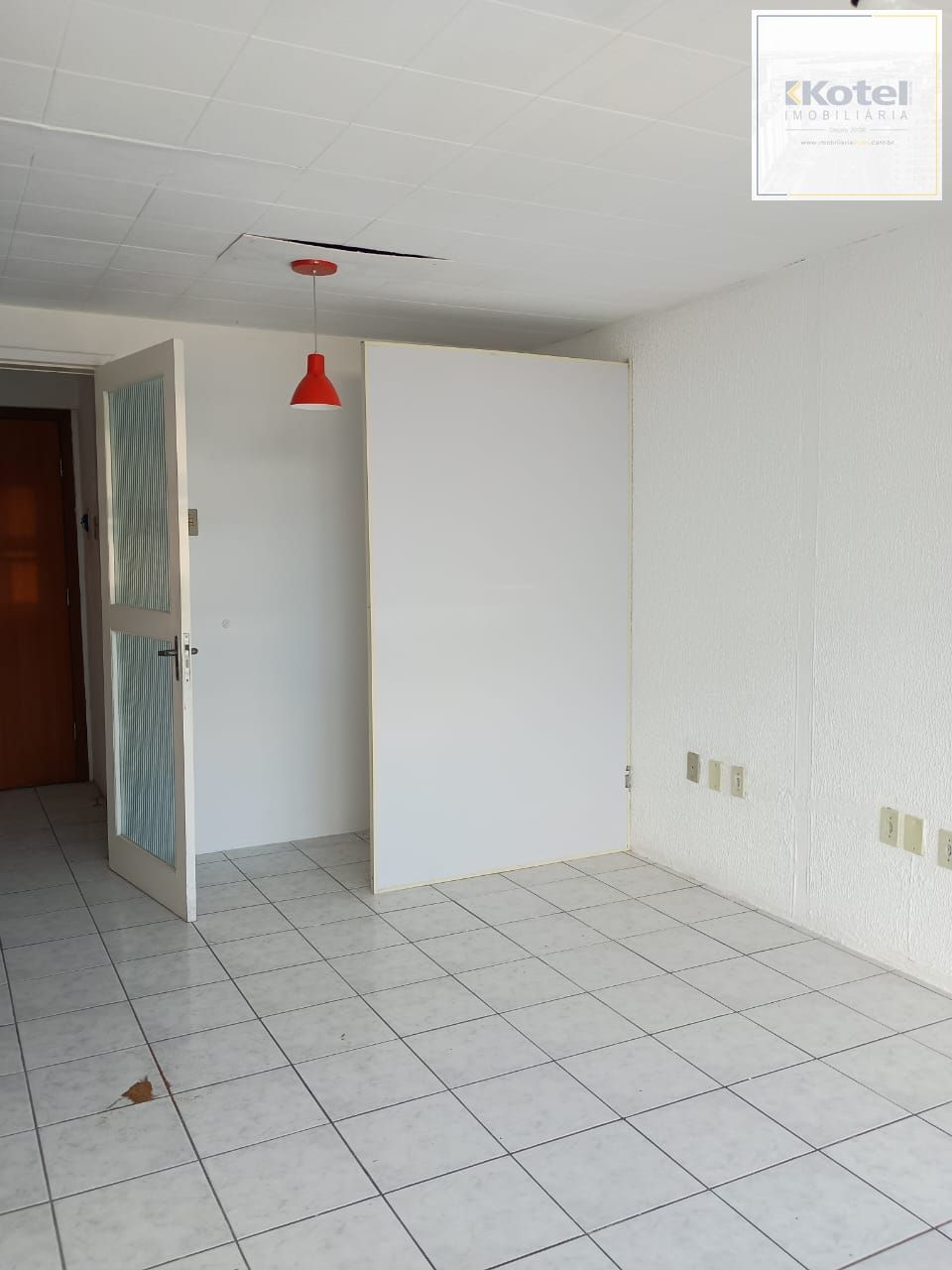 Sala comercial na praça da Alfandega
