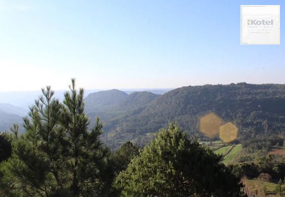 Terreno de 800m² no loteamento Vale dos Pinheiros, em Gramado, RS — foto 2