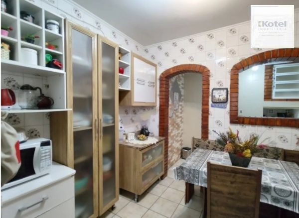 Apartamento de 2 dormitórios com churrasqueira, no Bairro Jardim Botânico