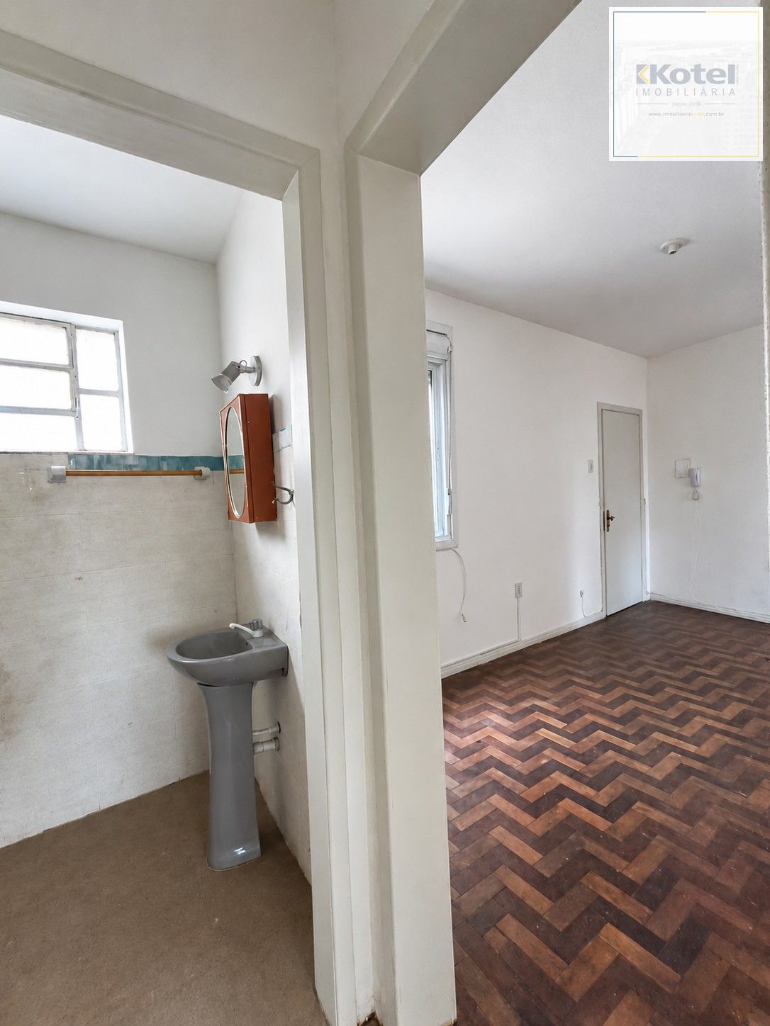 DIVISA-LIVING-BANHEIRO