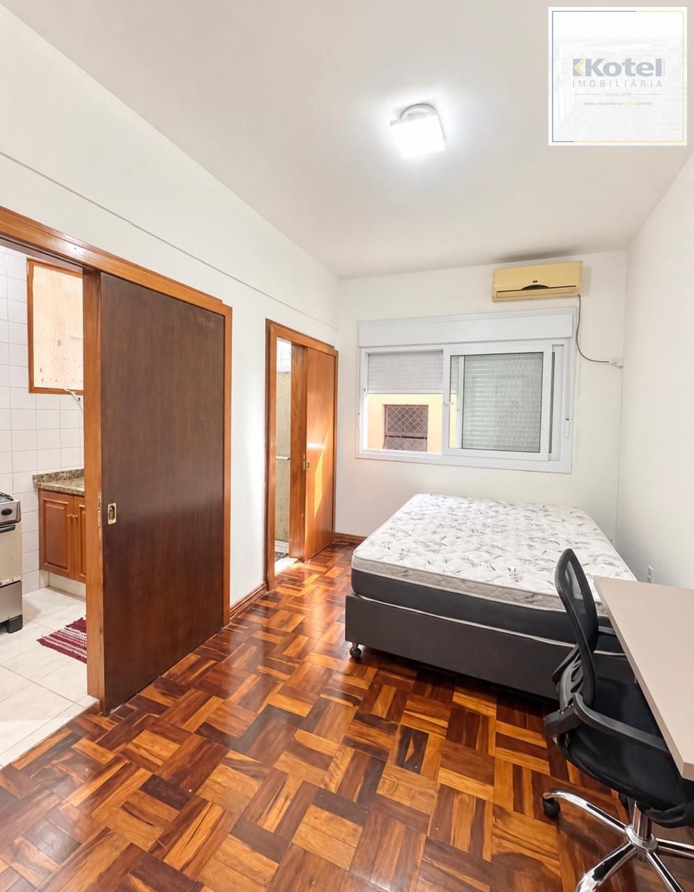 Dormitorio-cozinha acoplada