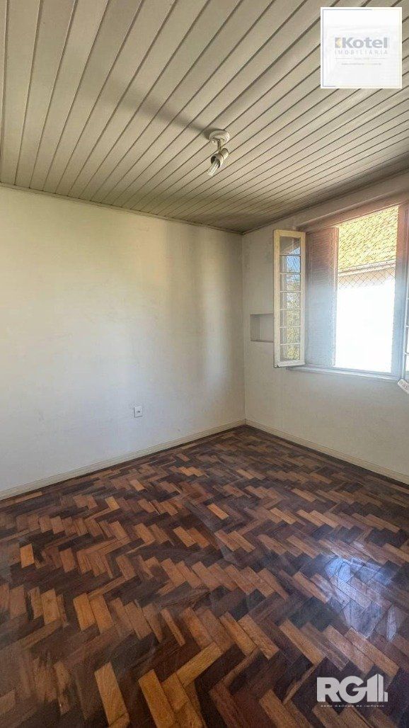 DORMITORIO-COM-JANELA-AMPLA