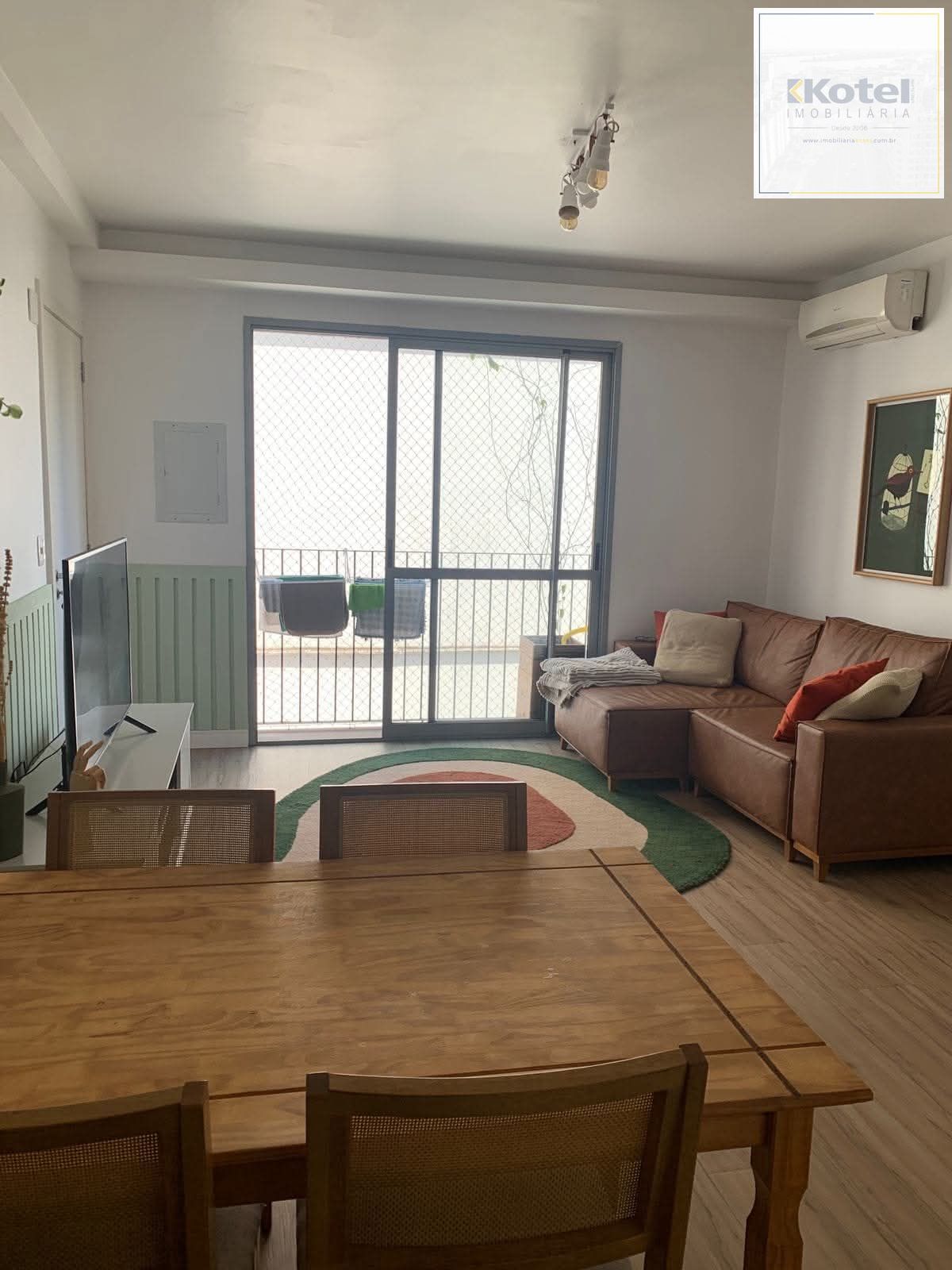 APARTAMENTO DE 2DORMITÓRIOS COM VAGA DE GARAGEM, EM PRÉDIO COM EXCELENTE PADRÃO CONSTRUTIVO.