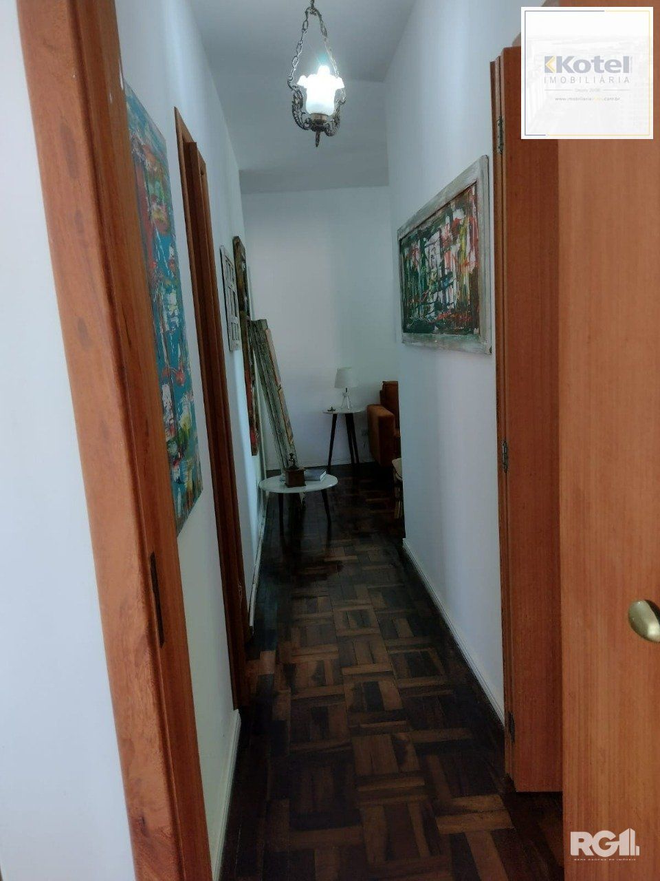 Apartamento de 2 dormitórios,  sala, cozinha, área de serviço separada, banheiro social. — foto 4