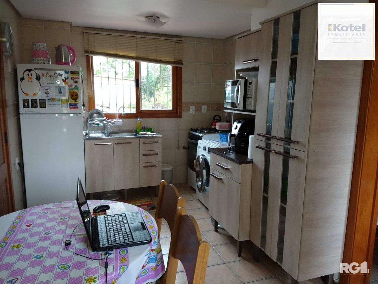 Apartamento de 1 dormitório com vaga de garagem escriturada na Rua Lopo Gonçalves.