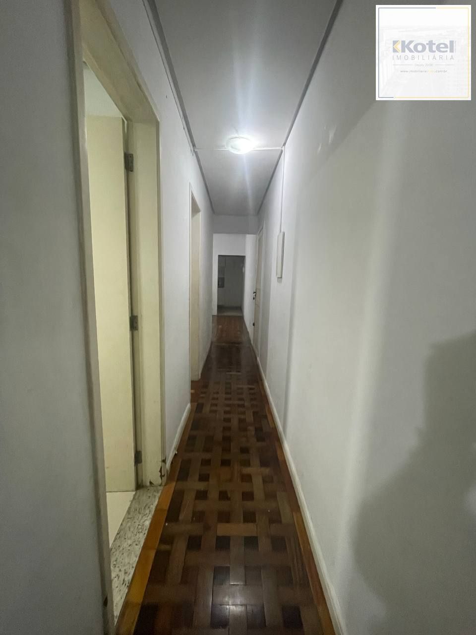 Apartamento para Alugar em Cidade Baixa com 54m² e 2 dormitórios/quartos disponíveis