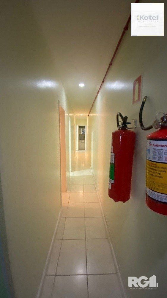 Loja no Bom Fim com garagem- Cód. RP389767