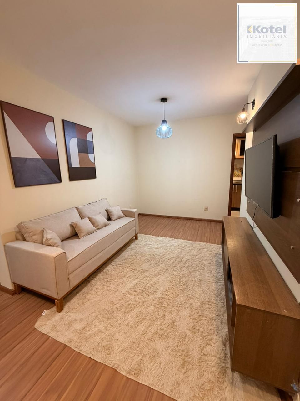 APARTAMENTO COM UMA VAGA DE GARAGEM - NA LUIZ AFONSO