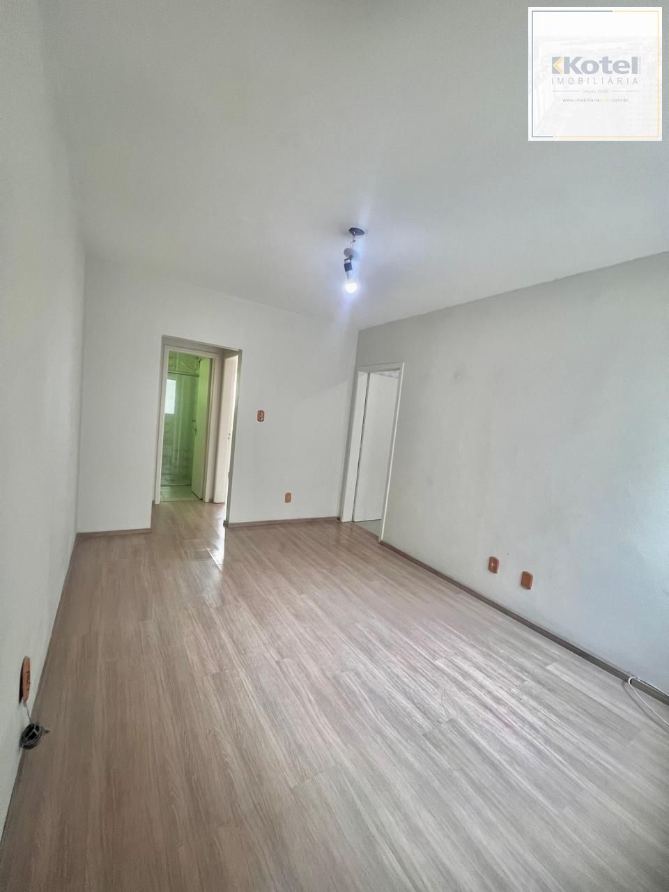 Living Laminado.