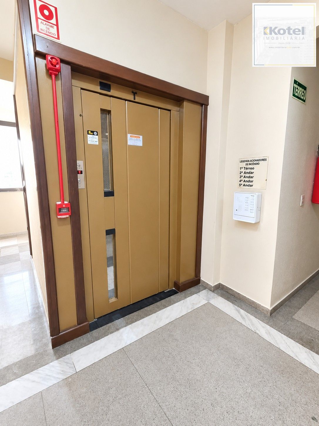 apartamento-prédio-com-elevador