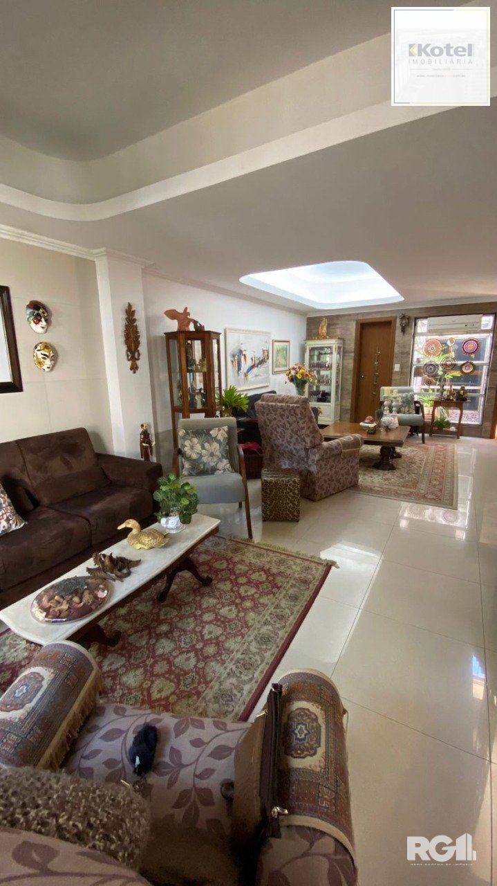 CASA AMPLA 3 DORMITÓRIOS NO ANDAR SUPERIOR NA CIDADE BAIXA . — foto 4