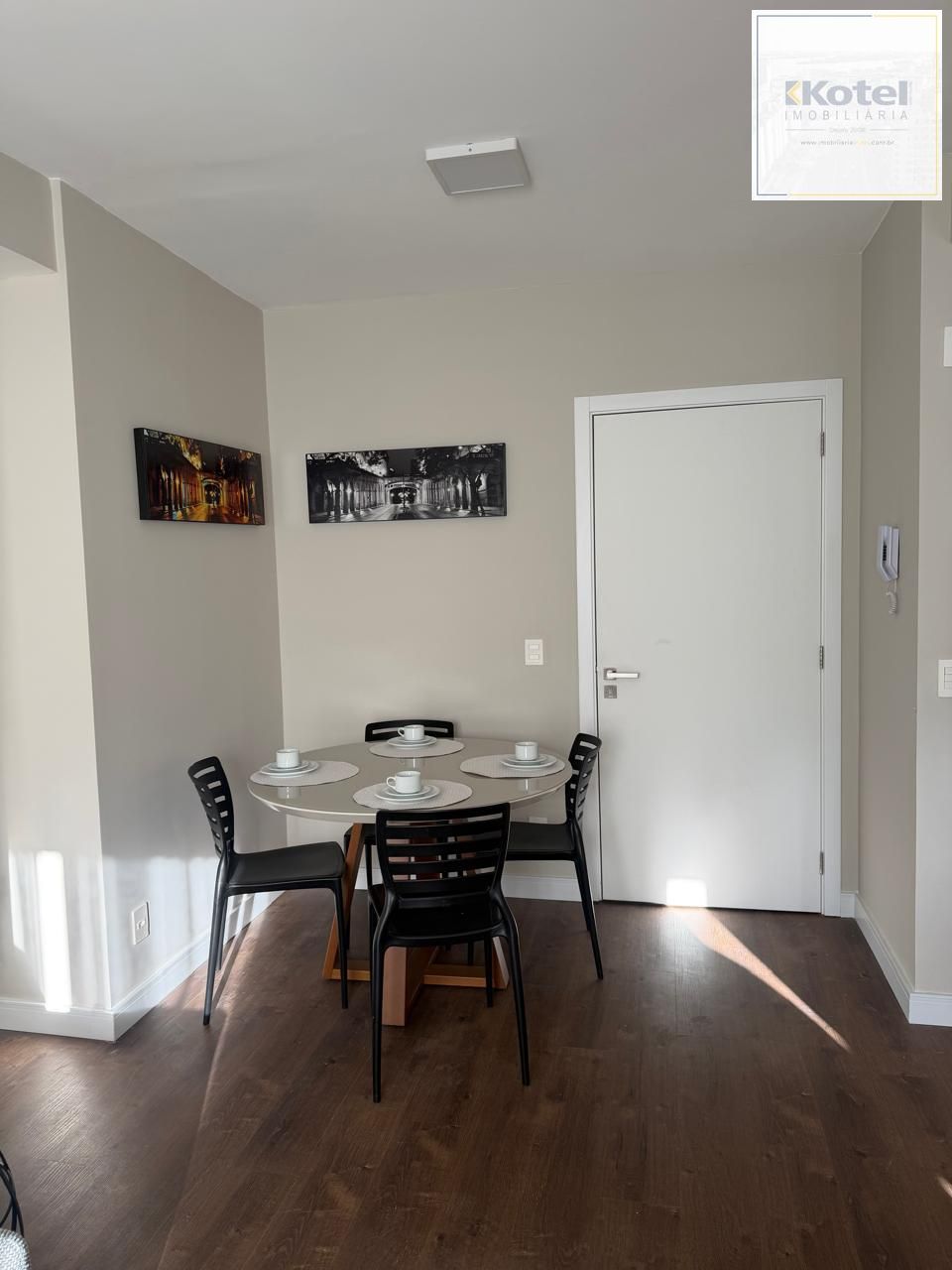 Apartamento novinho em folha, esperando de braços abertos!