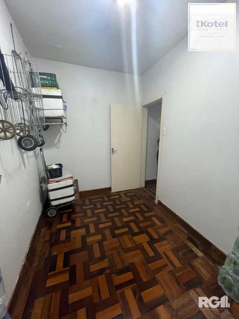 APARTAMENTO DE 2 DORMITÓRIOS NO CENTRO HISTÓRICO.