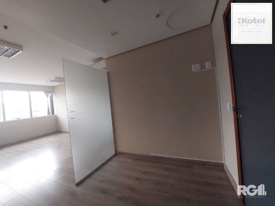 Conjunto Comercial com Portaria 24 Horas e Auditório