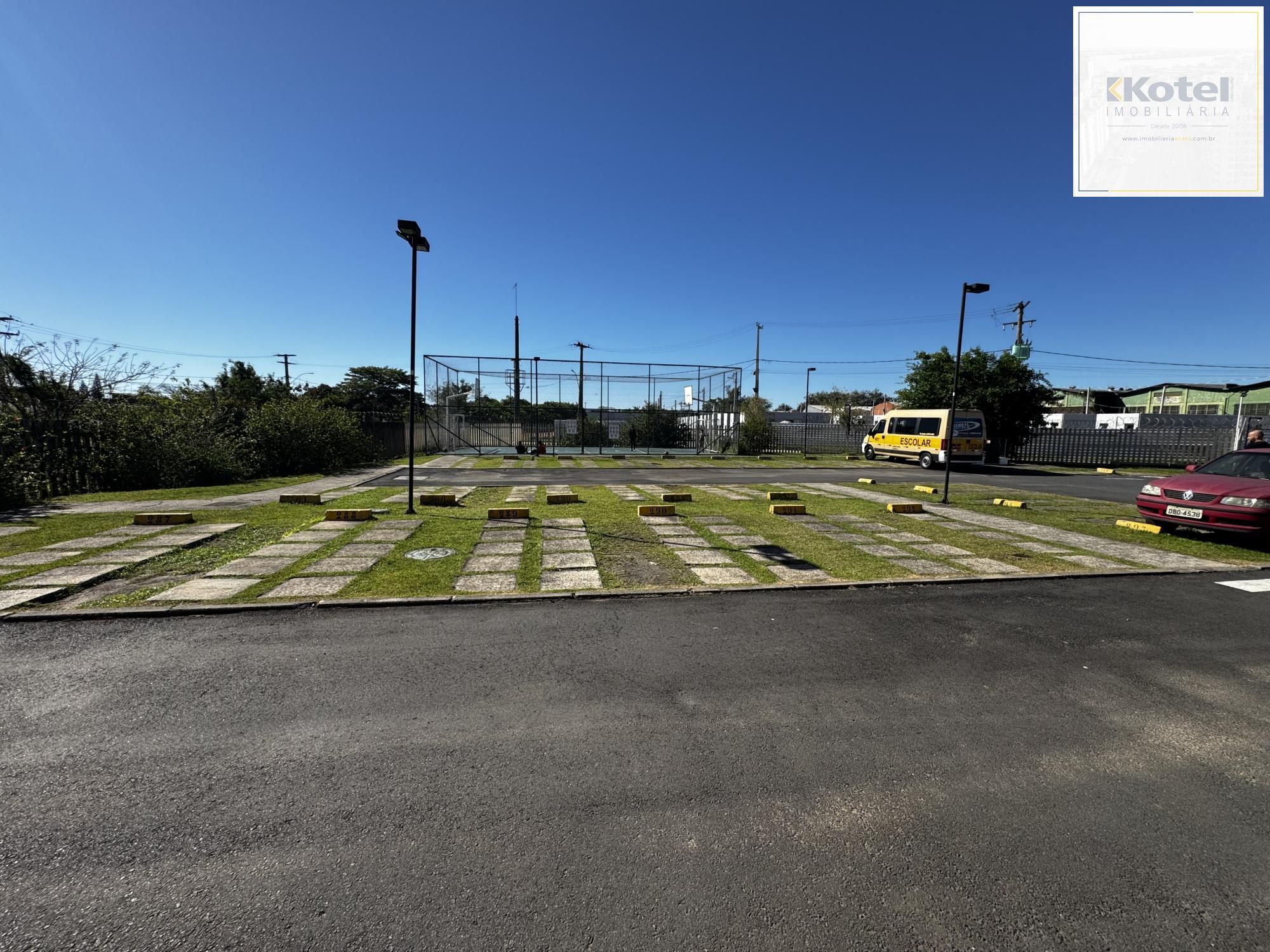 Apartamento de 2 dormitórios com garagem desocupado. — foto 2