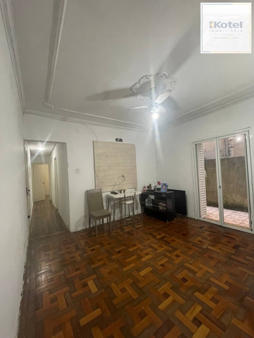 Apartamento para Alugar em Cidade Baixa com 54m² e 2 dormitórios/quartos disponíveis