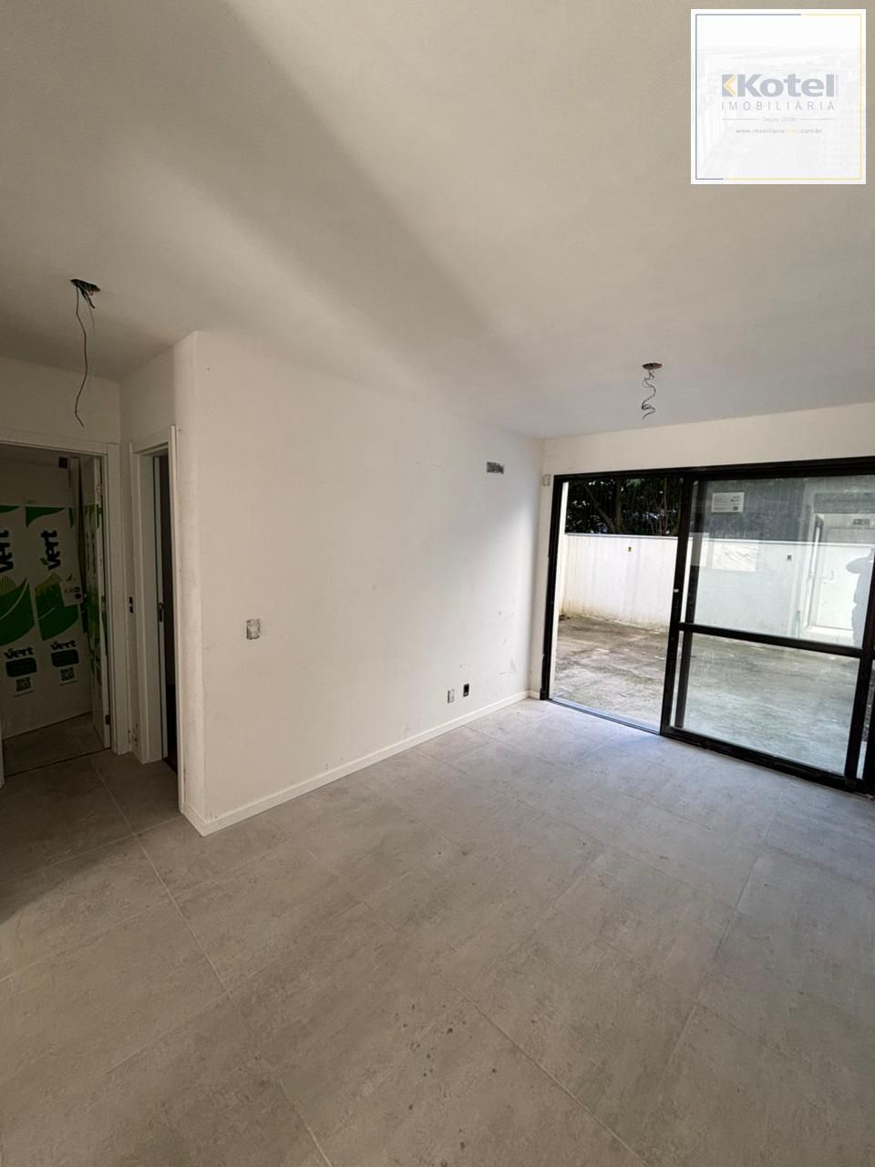 apartamento-sala-saida-pátio