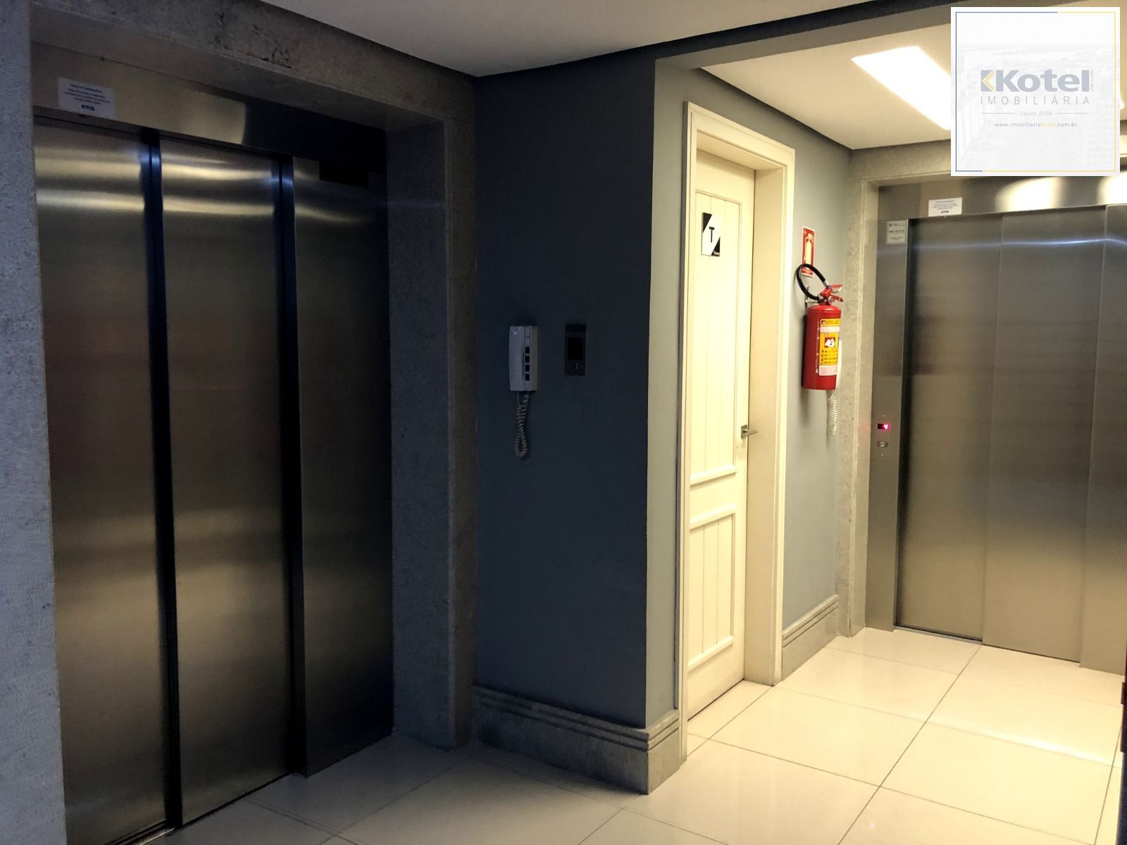 Apartamento de 1 Dormitório com Suíte e Vaga Escriturada na Cidade Baixa