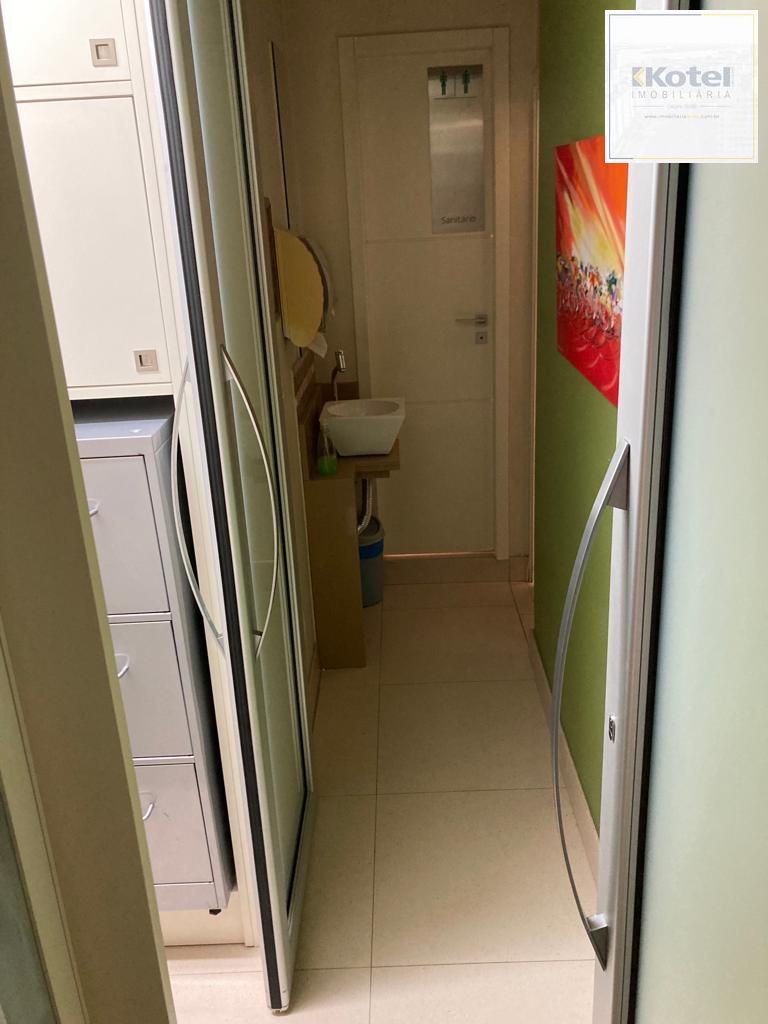 Sala Comercial à Venda na Rua dos Andradas – 47,10m² Semi Mobiliada – Excelente Oportunidade no Centro