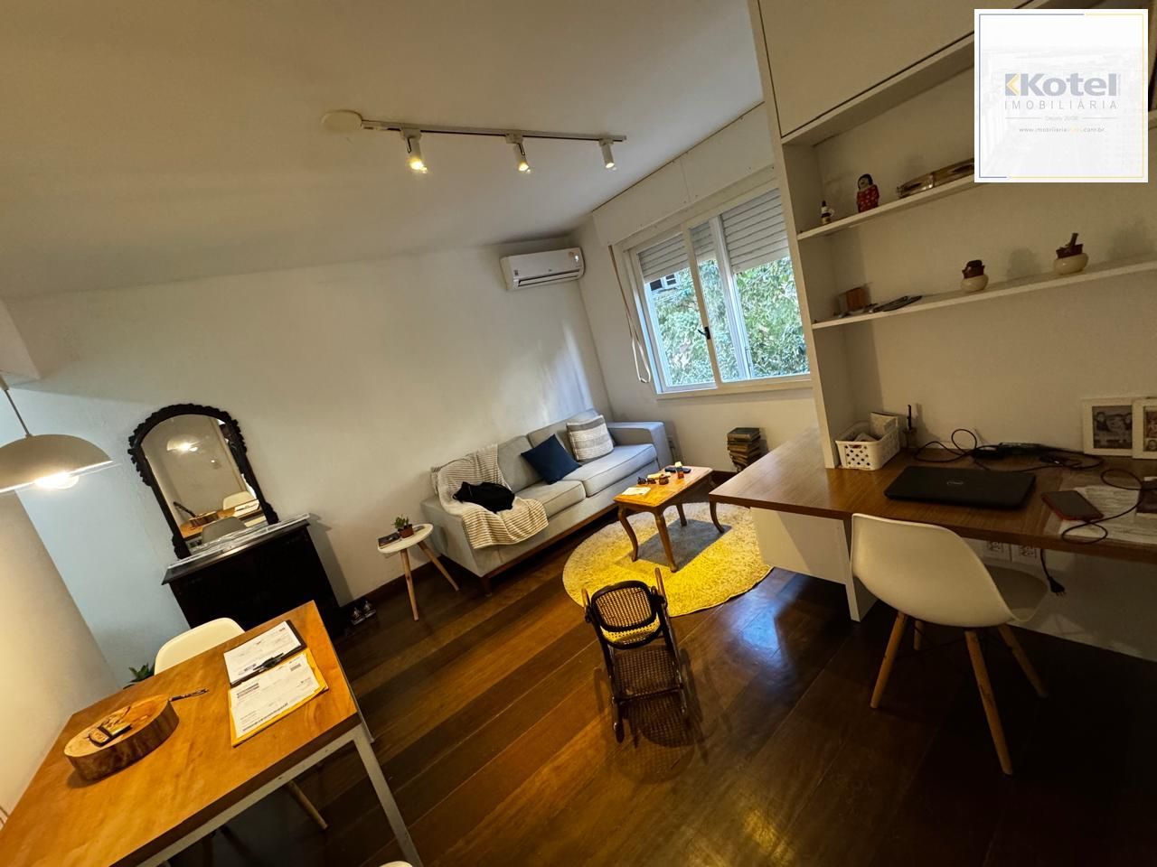 Apartamento à venda no Centro Histórico de Porto Alegre – 1 quarto, com elevador.