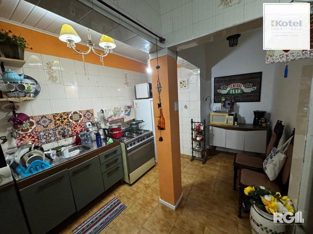 Apartamento de 03 dormitórios à venda na Cidade Baixa - Porto Alegre - Cód. RP389846