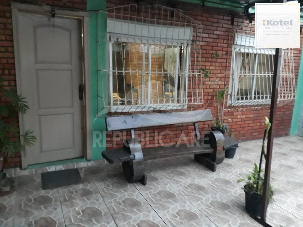 CASA 3 DORMITORIOS NA ASSIS BRASIL