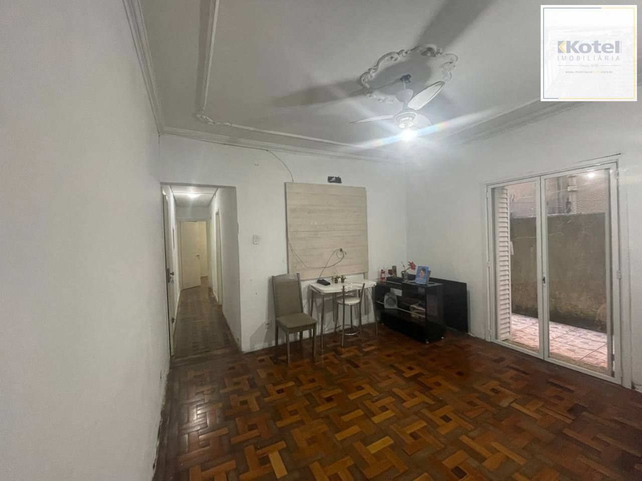 Apartamento para Alugar em Cidade Baixa com 54m² e 2 dormitórios/quartos disponíveis