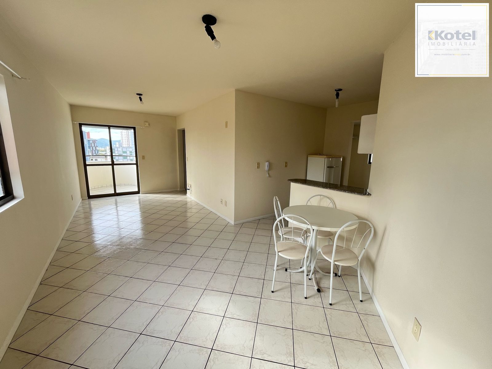 Apartamento 2 quartos à venda, 59m², Centro - Tubarão — foto 1