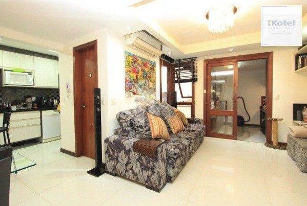 Casa sobrado em Condomínio com 4 pisos de 3 dormitórios sendo 3 suítes para venda na Av. Lucas de Oliveira no bairro Bela Vista em Porto Alegre/RS. — foto 4