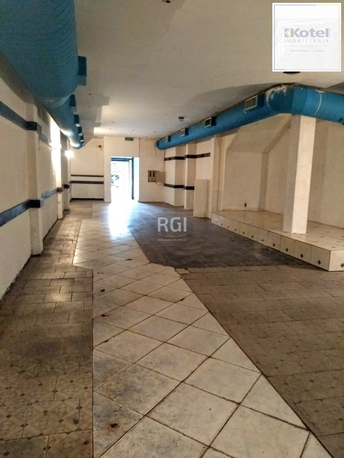 Loja para Venda - 244.56m², 0 dormitórios, Cidade Baixa — foto 3
