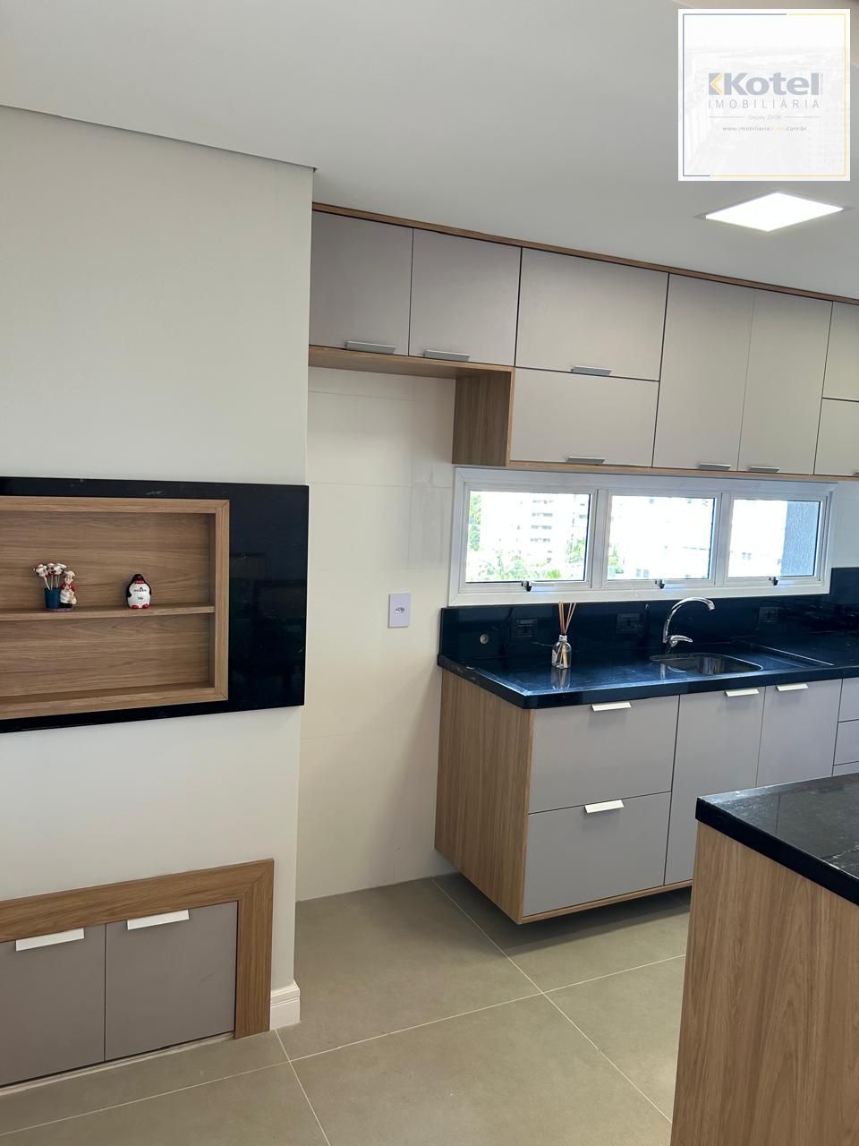 Apartamento 3 suites, 2 vagas, bairro Jardim Europa