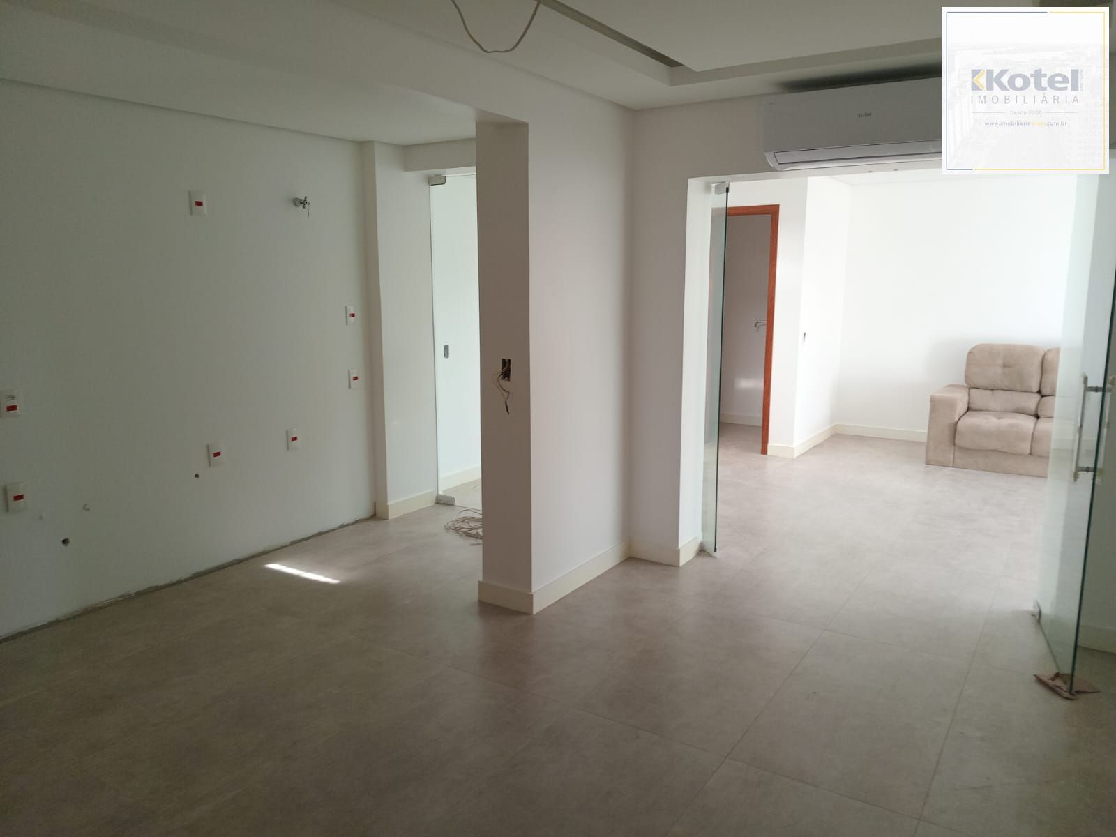 Apartamento de 3 quartos com vaga no bairro Teresópolis — foto 2