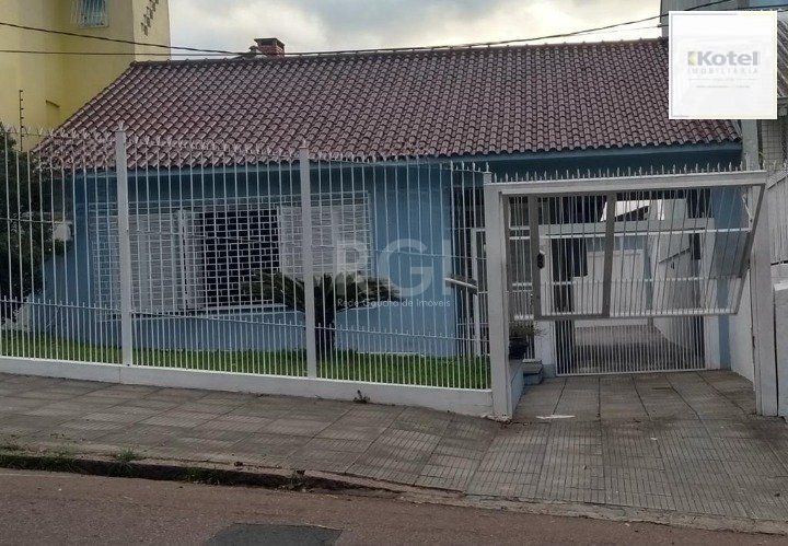 Casa para Venda - 249.86m², 3 dormitórios, sendo 1 suites, 4 vagas - Medianeira — foto 2