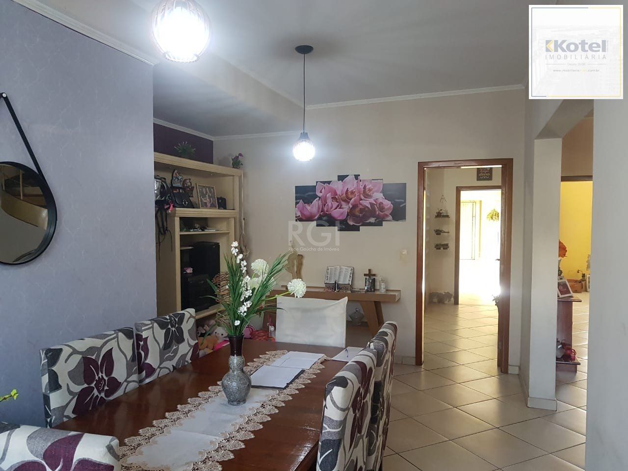 Casa para Venda - 300m², 4 dormitórios, sendo 1 suites, 2 vagas - Glória — foto 3