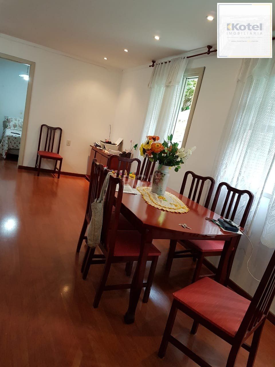 Casa para Venda - 250m², 5 dormitórios, 5 vagas - Jardim Botânico — foto 4